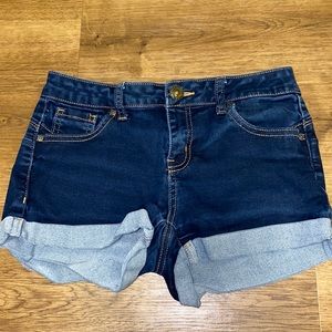 BLUE Booty short jeans